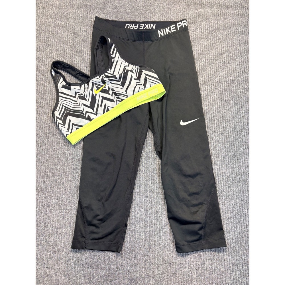 Nike Pro Dri-FIT Women Black White Chevron Sports Bra and Capri Leggings Set M